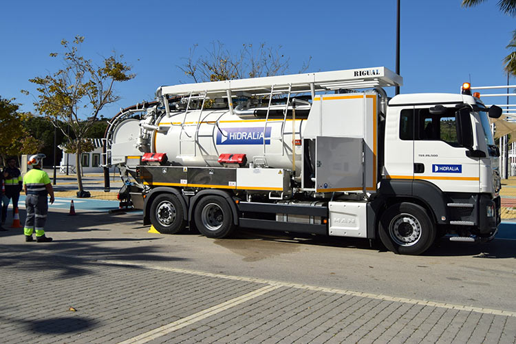 Image of the new vehicle for the municipal sewerage in Estepona
