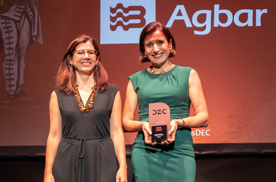 Ir a la noticia Hidralia awarded at the DEC Awards 2022 for its customer experience program 'Contigo'