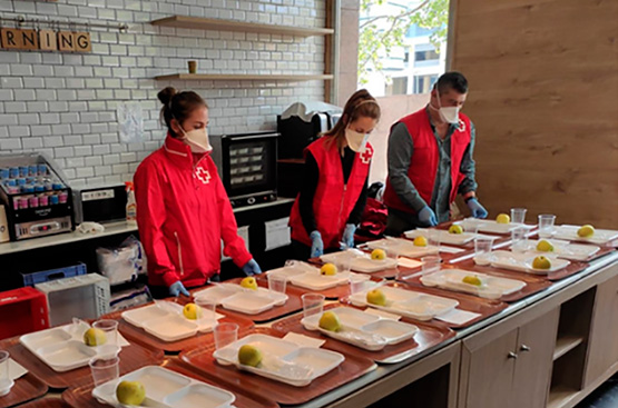 Red Cross' volunteers.