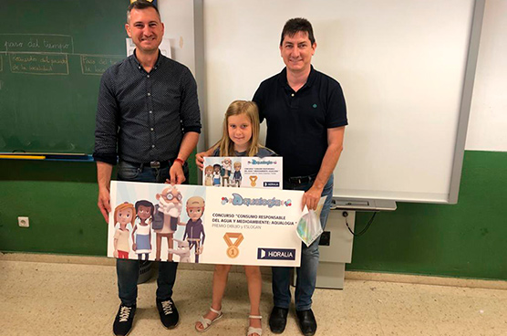 Ir a la noticia Hidralia delivers in Algarrobo and Manilva the Aqualogía awards for the Best Drawing and the Best Slogan on the responsible use of water